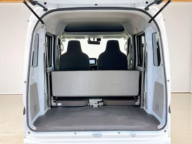 エブリイ PA ハイルーフ 4WD 両側スライドドア ドライブレコーダー ナビ フルセグ Bluetooth オートライト ETC 横滑り防止装置 衝突安全ボディ 5速MT 頸部衝撃緩和ヘッドレスト ワンオーナー(73枚目)