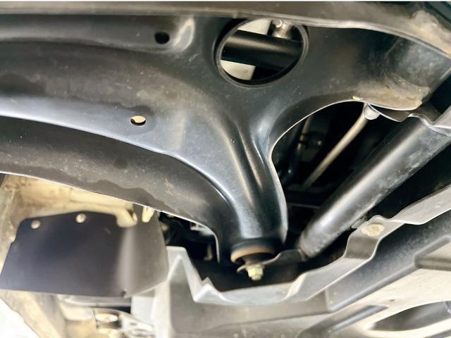 エブリイ PA ハイルーフ 4WD 両側スライドドア ドライブレコーダー ナビ フルセグ Bluetooth オートライト ETC 横滑り防止装置 衝突安全ボディ 5速MT 頸部衝撃緩和ヘッドレスト ワンオーナー(79枚目)