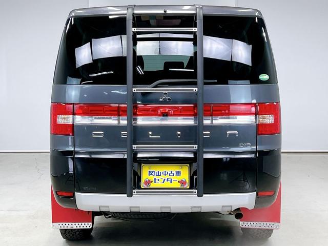 デリカD:5 D プレミアム マッドタイヤ 新品ホイル 1インチUP ロックフォードスピーカー リアラダー ナビ Bluetooth リアカメラ フィリップダウンモニター インナーミラー レカロシート 電動リアゲート パワードア(10枚目)