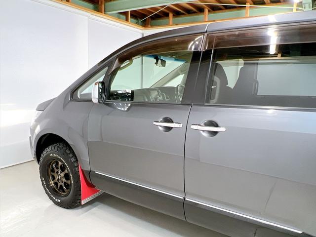 デリカD:5 D プレミアム マッドタイヤ 新品ホイル 1インチUP ロックフォードスピーカー リアラダー ナビ Bluetooth リアカメラ フィリップダウンモニター インナーミラー レカロシート 電動リアゲート パワードア(28枚目)