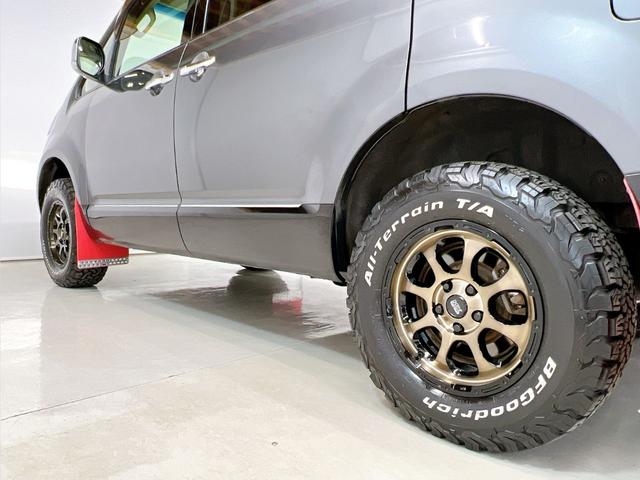 デリカD:5 D プレミアム マッドタイヤ 新品ホイル 1インチUP ロックフォードスピーカー リアラダー ナビ Bluetooth リアカメラ フィリップダウンモニター インナーミラー レカロシート 電動リアゲート パワードア(29枚目)