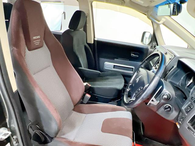 デリカD:5 D プレミアム マッドタイヤ 新品ホイル 1インチUP ロックフォードスピーカー リアラダー ナビ Bluetooth リアカメラ フィリップダウンモニター インナーミラー レカロシート 電動リアゲート パワードア(44枚目)