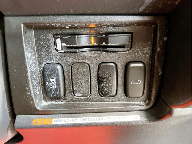 デリカD:5 D プレミアム マッドタイヤ 新品ホイル 1インチUP ロックフォードスピーカー リアラダー ナビ Bluetooth リアカメラ フィリップダウンモニター インナーミラー レカロシート 電動リアゲート パワードア(57枚目)