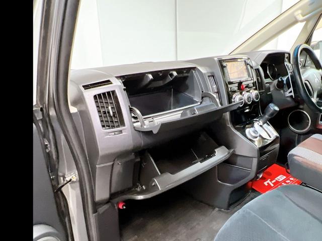 デリカD:5 D プレミアム マッドタイヤ 新品ホイル 1インチUP ロックフォードスピーカー リアラダー ナビ Bluetooth リアカメラ フィリップダウンモニター インナーミラー レカロシート 電動リアゲート パワードア(63枚目)