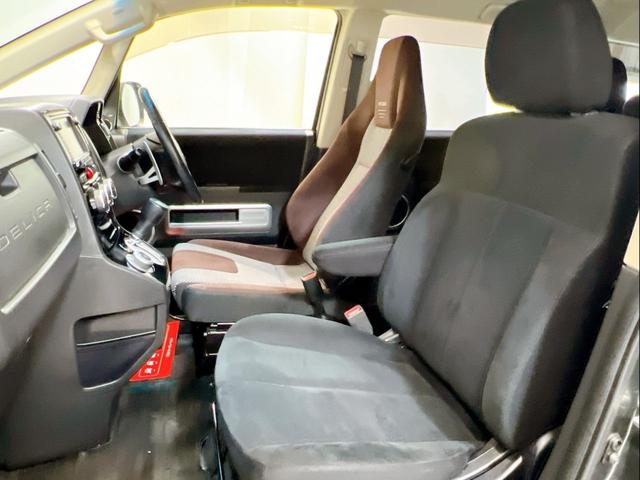 デリカD:5 D プレミアム マッドタイヤ 新品ホイル 1インチUP ロックフォードスピーカー リアラダー ナビ Bluetooth リアカメラ フィリップダウンモニター インナーミラー レカロシート 電動リアゲート パワードア(64枚目)