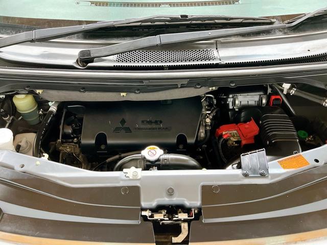 デリカD:5 D プレミアム マッドタイヤ 新品ホイル 1インチUP ロックフォードスピーカー リアラダー ナビ Bluetooth リアカメラ フィリップダウンモニター インナーミラー レカロシート 電動リアゲート パワードア(78枚目)