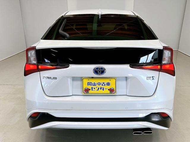 プリウス Ｓツーリングセレクション・ブラックエディション　女性ワンオーナー　モデリスタフルエアロ　純正９インチナビ　全周囲カメラ　前後ドライブレコーダー　本革シート　シートヒーター　ＬＥＤオートライト　トヨタセーフティ　レーダークルーズ　ヘルプネット　後期（6枚目）