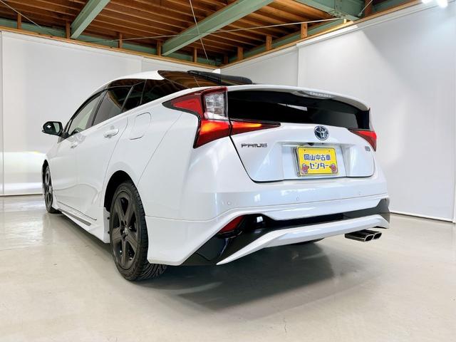 プリウス Ｓツーリングセレクション・ブラックエディション　女性ワンオーナー　モデリスタフルエアロ　純正９インチナビ　全周囲カメラ　前後ドライブレコーダー　本革シート　シートヒーター　ＬＥＤオートライト　トヨタセーフティ　レーダークルーズ　ヘルプネット　後期（25枚目）