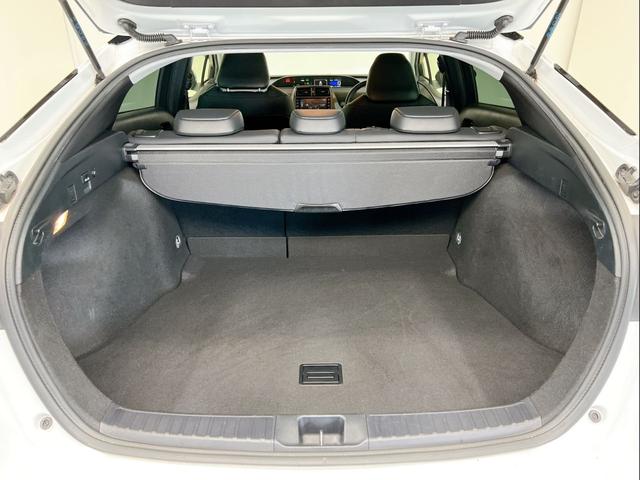 プリウス Ｓツーリングセレクション・ブラックエディション　女性ワンオーナー　モデリスタフルエアロ　純正９インチナビ　全周囲カメラ　前後ドライブレコーダー　本革シート　シートヒーター　ＬＥＤオートライト　トヨタセーフティ　レーダークルーズ　ヘルプネット　後期（74枚目）