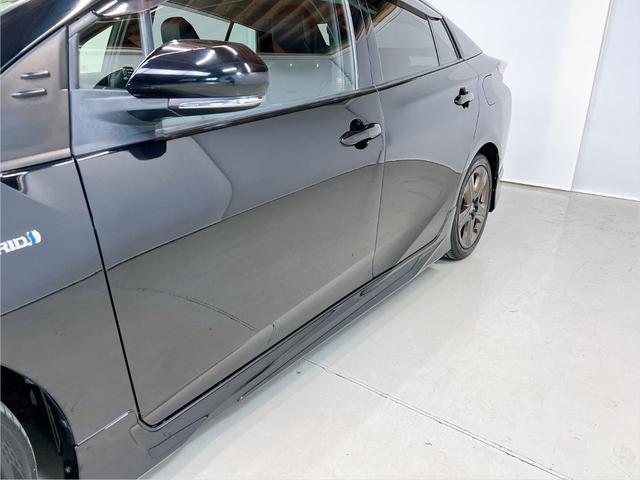 プリウス Ａツーリングセレクション　新品モデリスタフルエアロ　純正９インチナビ　ヘッドアップディスプレイ　ブラインドスポットモニター　パークアシスト　クリアランスソナー　トヨタセーフティ　レーダークルーズ　本革シート　シートヒーター（27枚目）