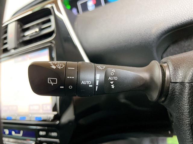 プリウス Ａツーリングセレクション　新品モデリスタフルエアロ　純正９インチナビ　ヘッドアップディスプレイ　ブラインドスポットモニター　パークアシスト　クリアランスソナー　トヨタセーフティ　レーダークルーズ　本革シート　シートヒーター（50枚目）