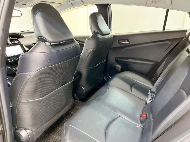 プリウス Ａツーリングセレクション　新品モデリスタフルエアロ　純正９インチナビ　ヘッドアップディスプレイ　ブラインドスポットモニター　パークアシスト　クリアランスソナー　トヨタセーフティ　レーダークルーズ　本革シート　シートヒーター（68枚目）