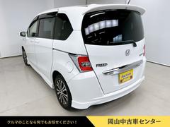 小回りのきくコンパクトボディ３列シート車なのに、大きすぎない４．２１５ｍの全長。細道や狭い駐車場でも運転ラクラク。買物や送り迎えなどで、ママにもムリなく使えるサイズです。 6