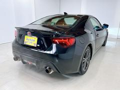 �ȣˣӥޥե顼�ϡ����󥸥��ž�˱��������ݡ��ƥ��ʥ�����ɤ�ڤ������ͤǤ���Ƨ�߹�����ݤ��ӵ����ˤ�����Ի��ε�ʬ���ᡢ�������Ԥ���ɥ饤�֤ޤǱ�ž�γڤ����򴶤����������ȤʤäƤ��ޤ��� 5