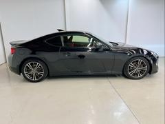 �ȥ西�������ǣԤΥ��ݡ��ĥ����ڤǡ������Ż뤷�����ض�ư��ǥ롣��ſ��߷פȷڲ��ʥϥ�ɥ�󥰤ˤ�ꡢ�������Ԥ���ɥ饤�֤ޤ��������ڤ���ޤ�����ž�Τ��䤹���ȥ��ݡ��ƥ�����������������Ǥ��� 6