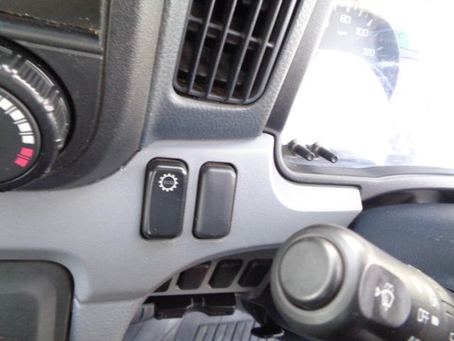 キャンター 　平ボディ　オートマチック　ディーゼルターボ　パワステ　パワーウィンドウ　左側電格ミラー　ラジオ　ＣＤ　ＤＶＤ　ＴＶ　ナビ　ＥＴＣ　キーレス　積載量１．５ｔ（33枚目）