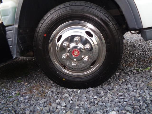 キャンター 　平ボディ　オートマチック　ディーゼルターボ　パワステ　パワーウィンドウ　左側電格ミラー　ラジオ　ＣＤ　ＤＶＤ　ＴＶ　ナビ　ＥＴＣ　キーレス　積載量１．５ｔ（44枚目）