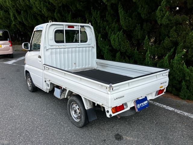 ミニキャブトラック 4WD オートマ エアコン パワーステアリング 荷台マット付き 作業灯 運転席・助手席エアバック 三方開(31枚目)