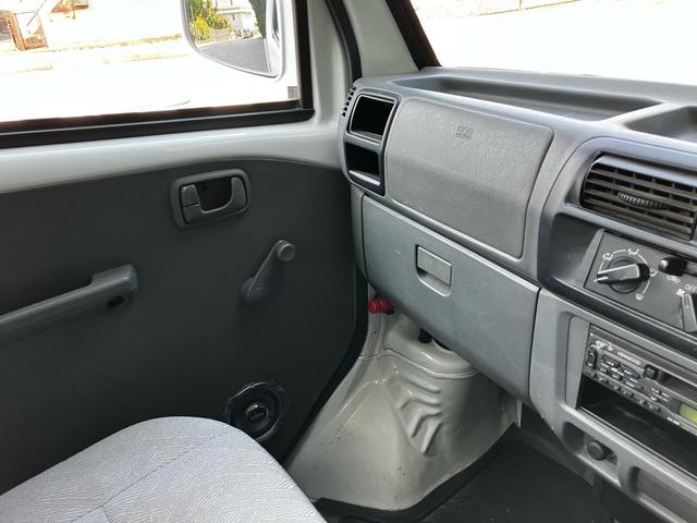 ミニキャブトラック 4WD オートマ エアコン パワーステアリング 荷台マット付き 作業灯 運転席・助手席エアバック 三方開(35枚目)