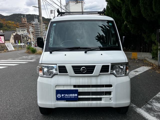 ＮＶ１００クリッパーバン ＤＸ　４ＷＤ　オートマ　ルーフキャリア　ＬＥＤヘッドライト　ＡＷ１２インチ　ＡＭ／ＦＭラジオ　両側スライドドア　エアコン　パワーステアリング　運転席・助手席エアバック（2枚目）