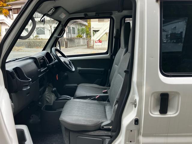 ＮＶ１００クリッパーバン ＤＸ　４ＷＤ　オートマ　ルーフキャリア　ＬＥＤヘッドライト　ＡＷ１２インチ　ＡＭ／ＦＭラジオ　両側スライドドア　エアコン　パワーステアリング　運転席・助手席エアバック（15枚目）