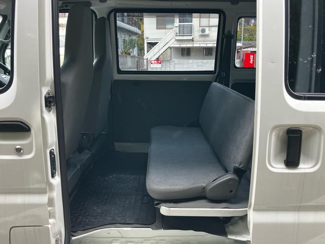 ＮＶ１００クリッパーバン ＤＸ　４ＷＤ　オートマ　ルーフキャリア　ＬＥＤヘッドライト　ＡＷ１２インチ　ＡＭ／ＦＭラジオ　両側スライドドア　エアコン　パワーステアリング　運転席・助手席エアバック（16枚目）