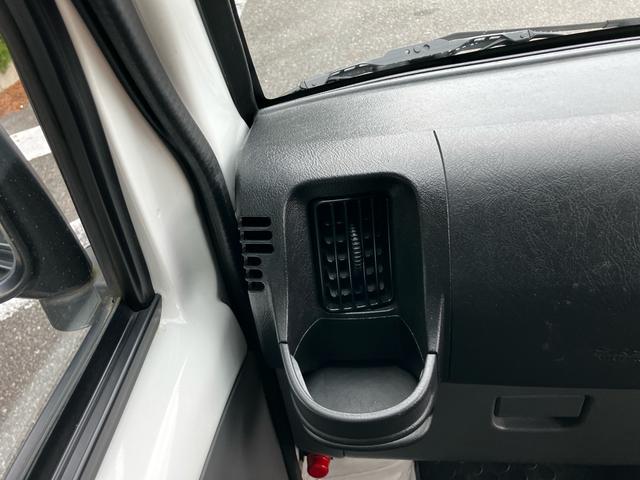 ＮＶ１００クリッパーバン ＤＸ　４ＷＤ　オートマ　ルーフキャリア　ＬＥＤヘッドライト　ＡＷ１２インチ　ＡＭ／ＦＭラジオ　両側スライドドア　エアコン　パワーステアリング　運転席・助手席エアバック（41枚目）