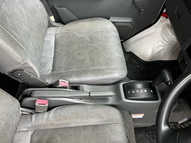 ＮＶ１００クリッパーバン ＤＸ　４ＷＤ　オートマ　ルーフキャリア　ＬＥＤヘッドライト　ＡＷ１２インチ　ＡＭ／ＦＭラジオ　両側スライドドア　エアコン　パワーステアリング　運転席・助手席エアバック（43枚目）