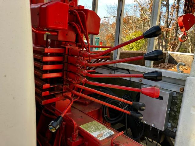 キャンター 　５速ＭＴ　ユニック　４段ムーブ　アーム付き　リモコン付き　ＥＴＣ　ＡＭ／ＦＭラジオ　エアコン　パワーウィンドウ（23枚目）