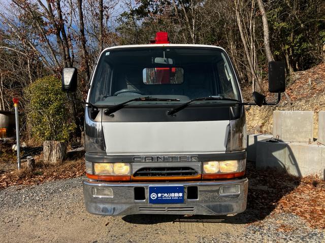 キャンター 　５速ＭＴ　ユニック　４段ムーブ　アーム付き　リモコン付き　ＥＴＣ　ＡＭ／ＦＭラジオ　エアコン　パワーウィンドウ（32枚目）