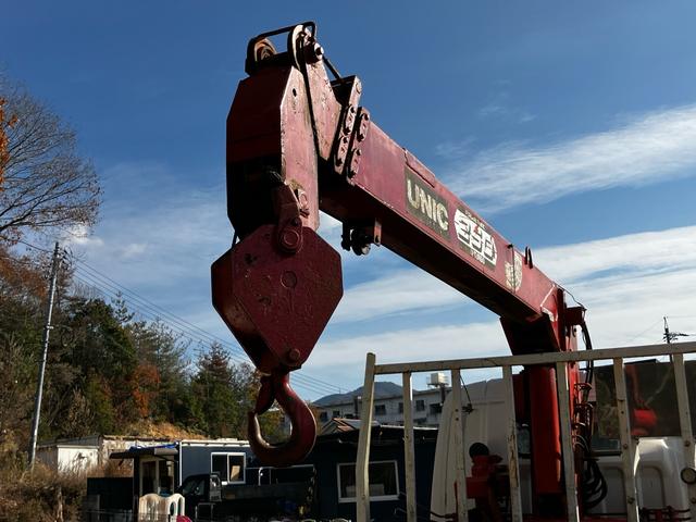 キャンター 　５速ＭＴ　ユニック　４段ムーブ　アーム付き　リモコン付き　ＥＴＣ　ＡＭ／ＦＭラジオ　エアコン　パワーウィンドウ（40枚目）