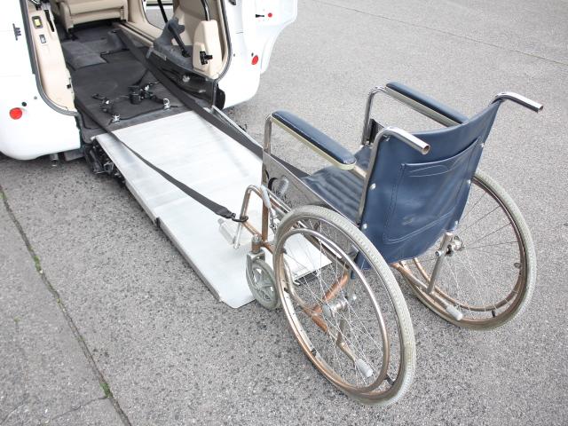 ウェルキャブ スローパー 車イス移動車 ニールダウン(4枚目)
