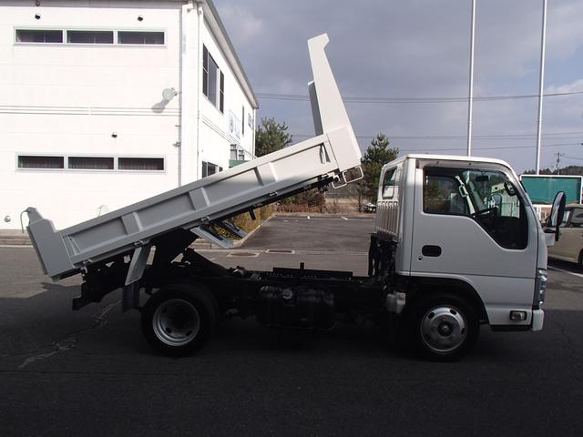 強化ダンプ 積載2000Kg 3方開き 新明和製 インタークーラーターボ NOX適合HSA(坂道後退防止補助)格納ミラー純正フォグランプ付き ETCキーレス(19枚目)