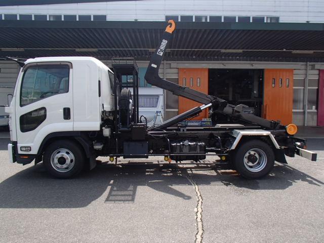 いすゞ フォワード コンテナ専用車 ヒアブマルチリフトツインホイスト積載3400kgベッド付きabsエアバック格納ミラー 469 0万円 平成25年 13年 広島県 中古車 価格 Com いすゞ フォワード コンテナ専用車 ヒアブマルチリフトツインホイスト積載3400kgベッド付きabsエアバック格納ミラー 469 0万円 平成25年 13年 広島県 中古車 価格 Com