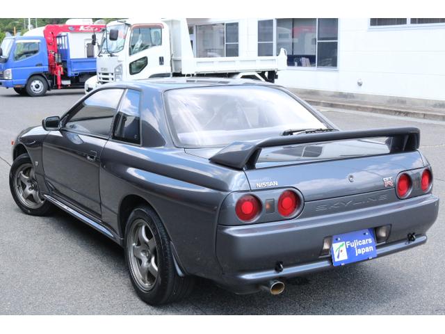 スカイライン ＧＴ－Ｒ　ワンオーナー　外装リフレッシュペイント済み　ガラスモール交換済み　ＲＢ２６　エンジン　純正１６インチアルミホイール　純正エアロ　純正マフラー（9枚目）