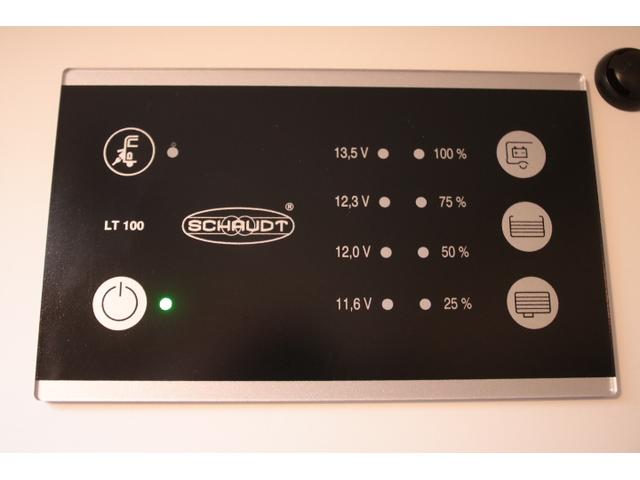 デュカト サンライト　クリフ５４０　シングルサブバッテリー　走行充電　コンバーター　ルーフエアコン　ＦＦヒーター　温水ボイラー　冷蔵庫　１９インチテレビ　サイドオーニング　ヒッチメンバー　ドライブレコーダー　バックカメラ　ＥＴＣ２．０（28枚目）