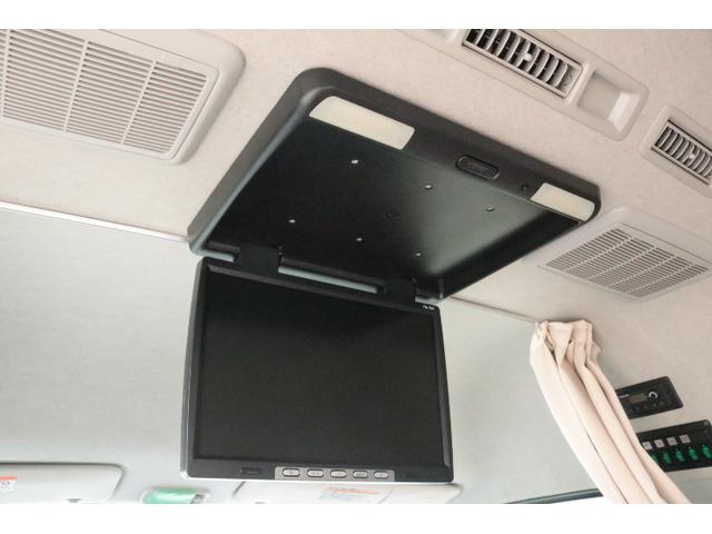 ハイエースバン テッツＲＶ　オリジナルキャンパー　ツインサブバッテリー　走行充電　１５００Ｗインバーター　コンバーター　外部電源　ルーフベント　電子レンジ　テレビ　ＦＦヒーター　メモリーカーナビ　ドライブレコーダー　ＥＴＣ　記録簿５枚（30枚目）