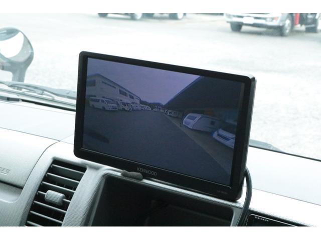 ハイエースバン テッツＲＶ　オリジナルキャンパー　ツインサブバッテリー　走行充電　１５００Ｗインバーター　コンバーター　外部電源　ルーフベント　電子レンジ　テレビ　ＦＦヒーター　メモリーカーナビ　ドライブレコーダー　ＥＴＣ　記録簿５枚（35枚目）