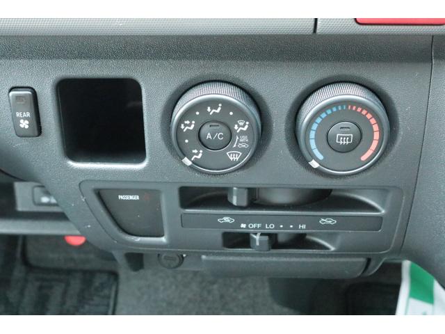 ハイエースバン テッツＲＶ　オリジナルキャンパー　ツインサブバッテリー　走行充電　１５００Ｗインバーター　コンバーター　外部電源　ルーフベント　電子レンジ　テレビ　ＦＦヒーター　メモリーカーナビ　ドライブレコーダー　ＥＴＣ　記録簿５枚（37枚目）