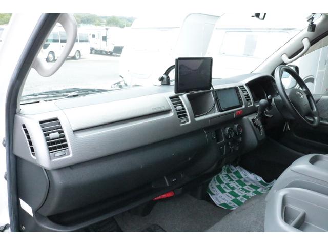 ハイエースバン テッツＲＶ　オリジナルキャンパー　ツインサブバッテリー　走行充電　１５００Ｗインバーター　コンバーター　外部電源　ルーフベント　電子レンジ　テレビ　ＦＦヒーター　メモリーカーナビ　ドライブレコーダー　ＥＴＣ　記録簿５枚（42枚目）