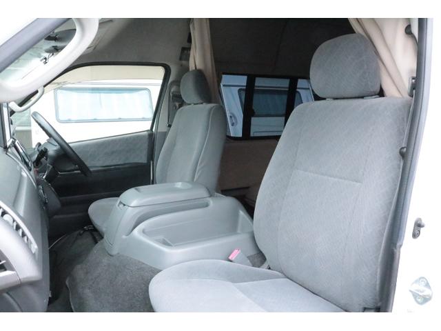 ハイエースバン テッツＲＶ　オリジナルキャンパー　ツインサブバッテリー　走行充電　１５００Ｗインバーター　コンバーター　外部電源　ルーフベント　電子レンジ　テレビ　ＦＦヒーター　メモリーカーナビ　ドライブレコーダー　ＥＴＣ　記録簿５枚（43枚目）