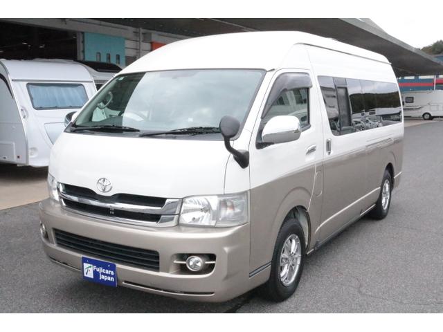ハイエースバン テッツＲＶ　オリジナルキャンパー　ツインサブバッテリー　走行充電　１５００Ｗインバーター　コンバーター　外部電源　ルーフベント　電子レンジ　テレビ　ＦＦヒーター　メモリーカーナビ　ドライブレコーダー　ＥＴＣ　記録簿５枚（44枚目）
