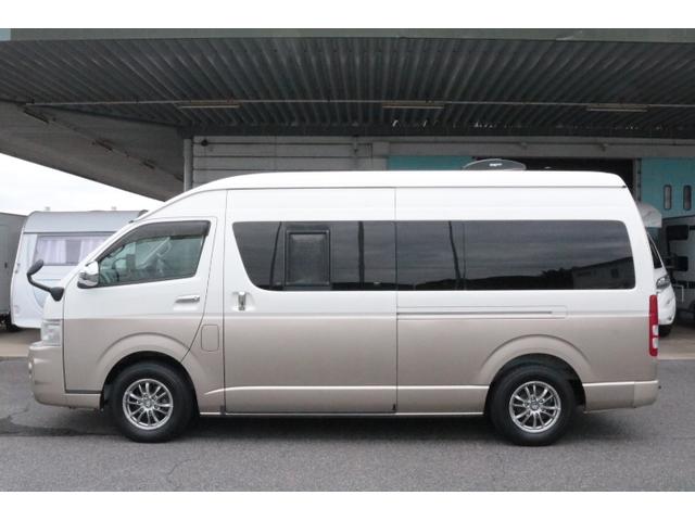 ハイエースバン テッツＲＶ　オリジナルキャンパー　ツインサブバッテリー　走行充電　１５００Ｗインバーター　コンバーター　外部電源　ルーフベント　電子レンジ　テレビ　ＦＦヒーター　メモリーカーナビ　ドライブレコーダー　ＥＴＣ　記録簿５枚（45枚目）