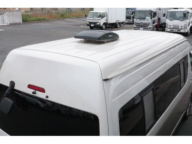 ハイエースバン テッツＲＶ　オリジナルキャンパー　ツインサブバッテリー　走行充電　１５００Ｗインバーター　コンバーター　外部電源　ルーフベント　電子レンジ　テレビ　ＦＦヒーター　メモリーカーナビ　ドライブレコーダー　ＥＴＣ　記録簿５枚（50枚目）
