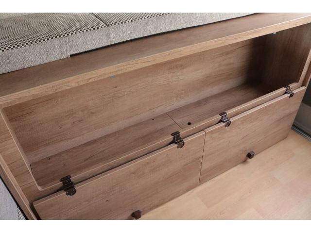 ハイエースバン ナッツＲＶ　リークＩＩ　ワンオーナー　ツインサブバッテリー　走行充電　コンバーター　外部電源　ルーフベント　冷蔵庫　ＦＦヒーター　メモリーカーナビ　ＥＴＣ　ドライブレコーダー（23枚目）