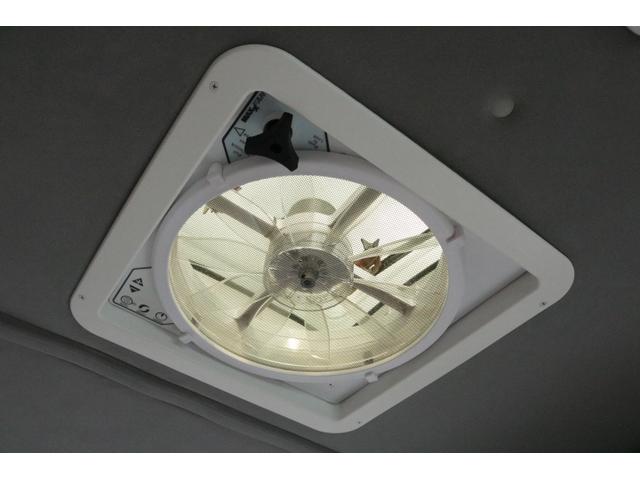 ハイエースバン ナッツＲＶ　リークＩＩ　ワンオーナー　ツインサブバッテリー　走行充電　コンバーター　外部電源　ルーフベント　冷蔵庫　ＦＦヒーター　メモリーカーナビ　ＥＴＣ　ドライブレコーダー（26枚目）