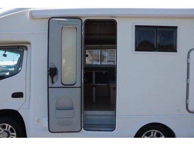 カムロード レクビィ　レッツ　ツインサブバッテリー　１５００Ｗインバーター　コンバーター　外部電源　冷蔵庫　２０インチテレビ　ＦＦヒーター　サイドオーニング　カーナビ　ＥＴＣ　記録簿８枚（4枚目）