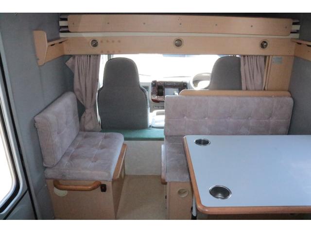 カムロード レクビィ　レッツ　ツインサブバッテリー　１５００Ｗインバーター　コンバーター　外部電源　冷蔵庫　２０インチテレビ　ＦＦヒーター　サイドオーニング　カーナビ　ＥＴＣ　記録簿８枚（6枚目）