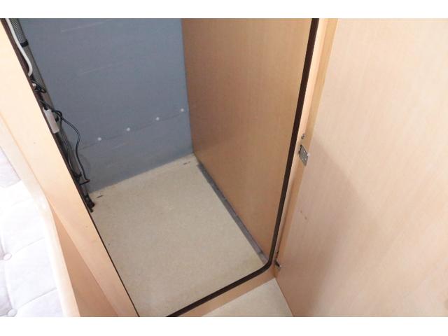 カムロード レクビィ　レッツ　ツインサブバッテリー　１５００Ｗインバーター　コンバーター　外部電源　冷蔵庫　２０インチテレビ　ＦＦヒーター　サイドオーニング　カーナビ　ＥＴＣ　記録簿８枚（23枚目）