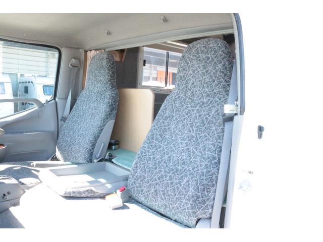 カムロード レクビィ　レッツ　ツインサブバッテリー　１５００Ｗインバーター　コンバーター　外部電源　冷蔵庫　２０インチテレビ　ＦＦヒーター　サイドオーニング　カーナビ　ＥＴＣ　記録簿８枚（41枚目）